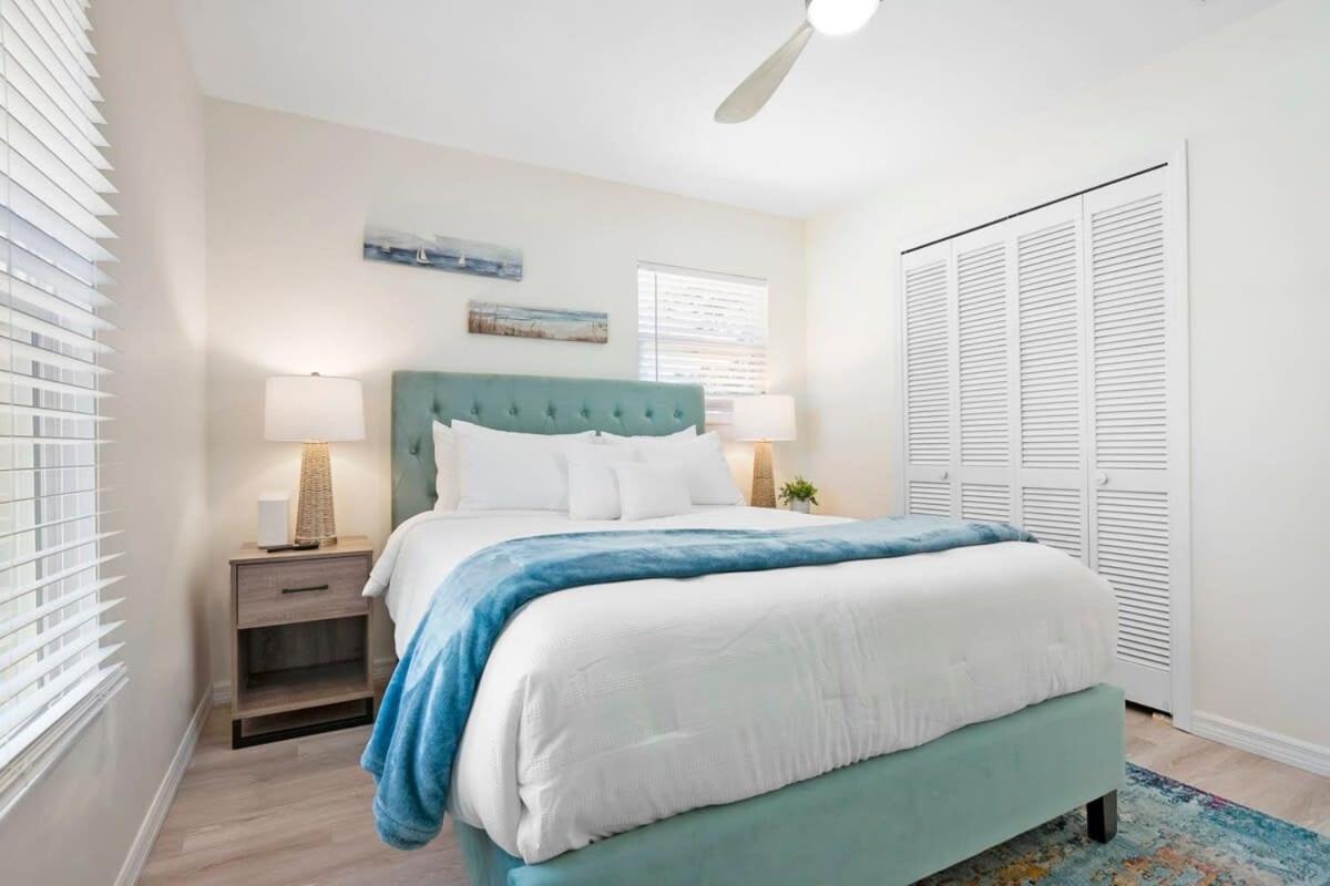 The St Augusdream Renovated Beach House Sleeps 8 Walk To Beach St. Augustine Exteriör bild