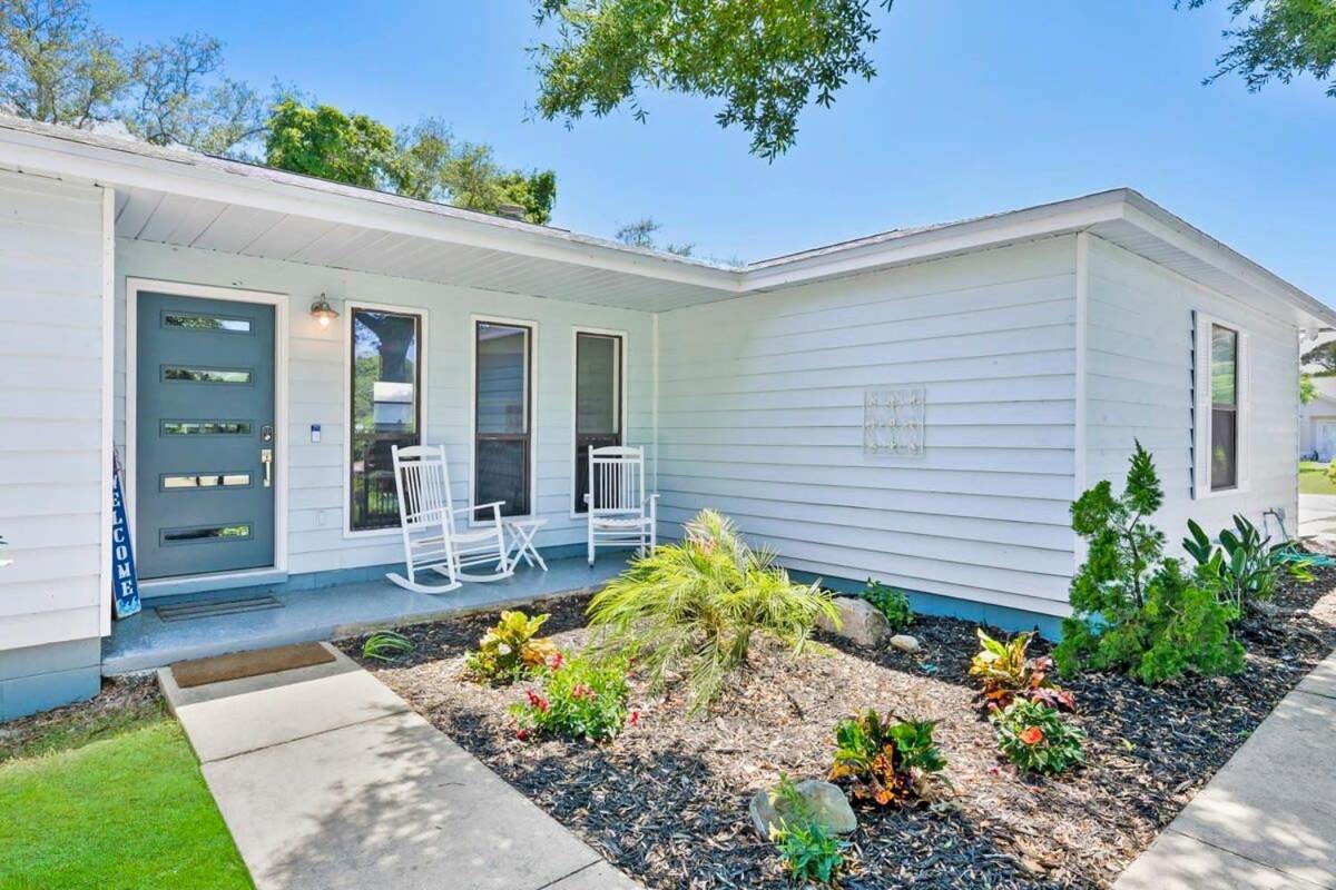 The St Augusdream Renovated Beach House Sleeps 8 Walk To Beach St. Augustine Exteriör bild