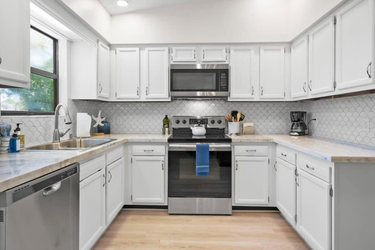 The St Augusdream Renovated Beach House Sleeps 8 Walk To Beach St. Augustine Exteriör bild